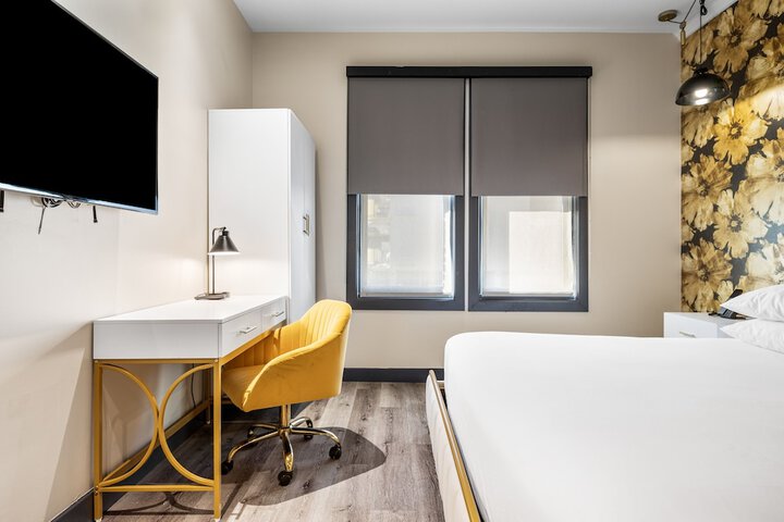 Room 19 of 51