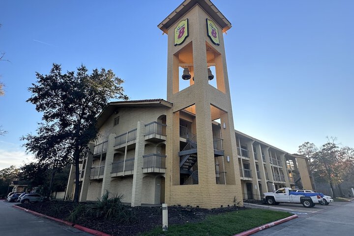 Hotel 4 of 29