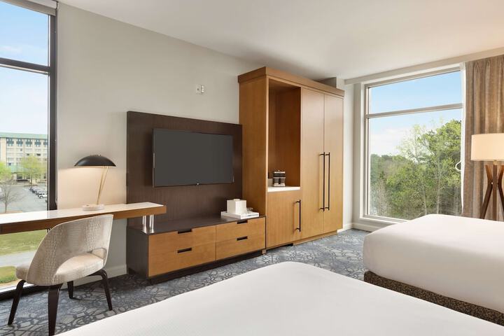 Room 28 of 66