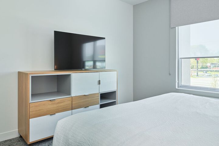 Room 11 of 35