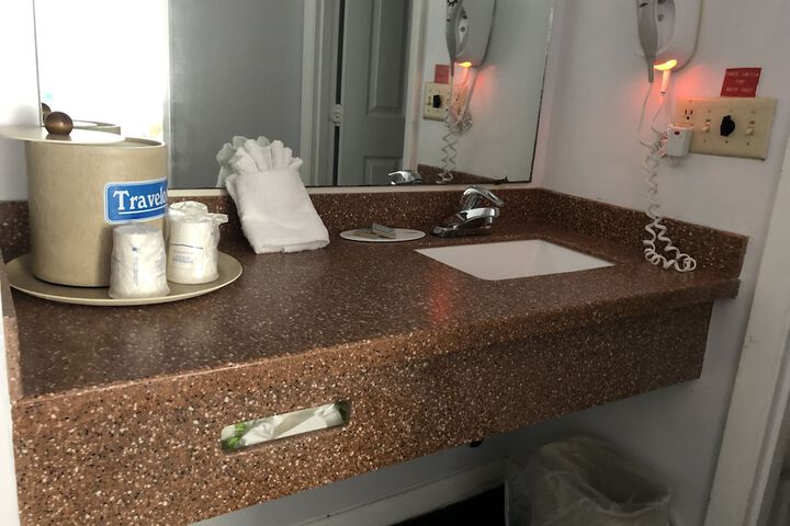 Travelodge by Wyndham Cape Cod Area