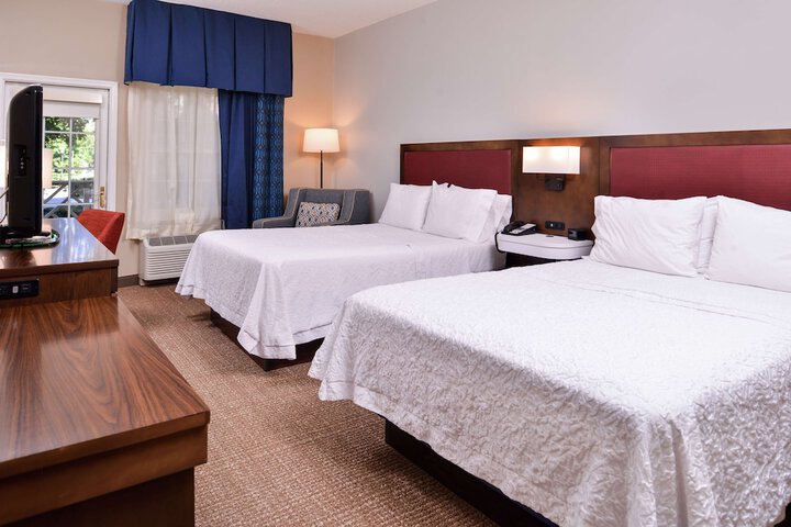 Room 44 of 69