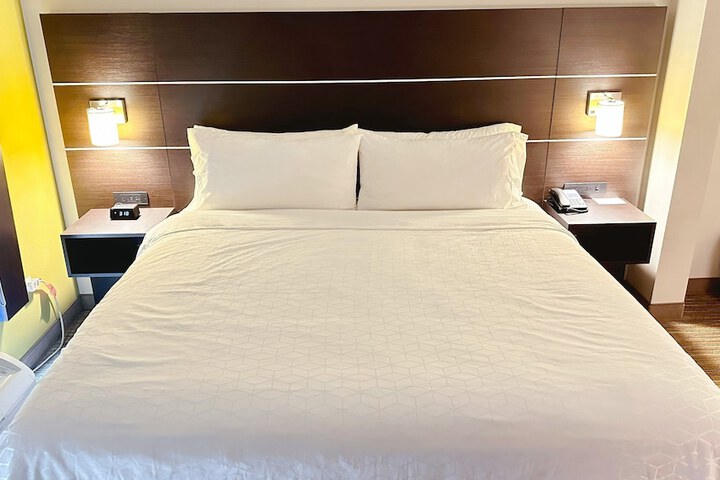 Room 21 of 42