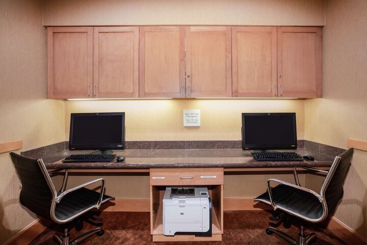 Business Center 54 of 54