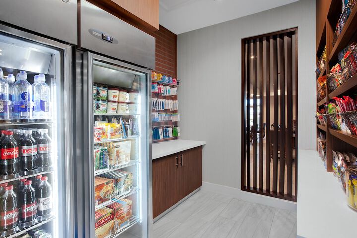 Holiday Inn Express & Suites Lubbock Central - Univ Area by IHG
