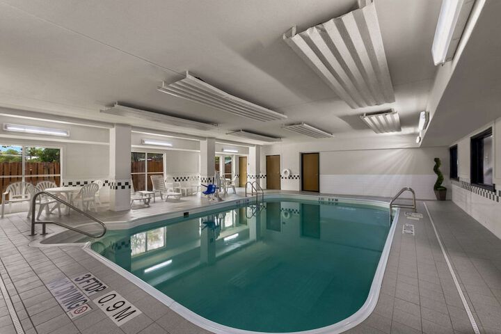 Pool 6 of 39