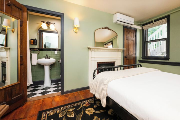 Room 48 of 155