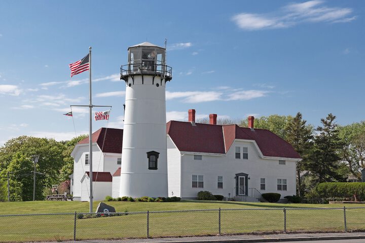 Old Harbor Inn