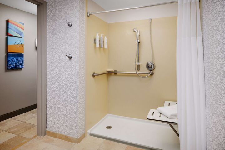 Room 21 of 31