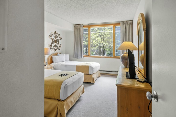 Evergreen Condominiums by Vail Resorts