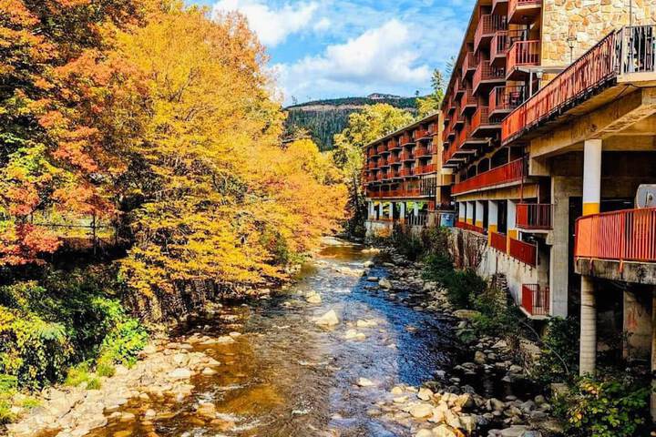 Baymont by Wyndham Gatlinburg on the River