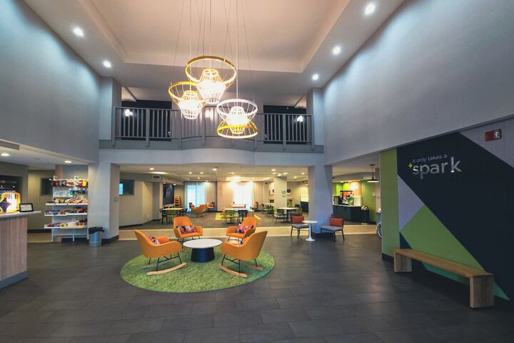 Spark by Hilton Mechanicsburg