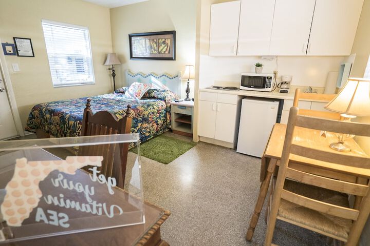 Room 52 of 85