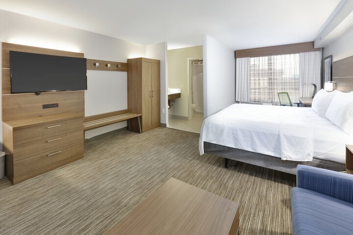 Room 20 of 42
