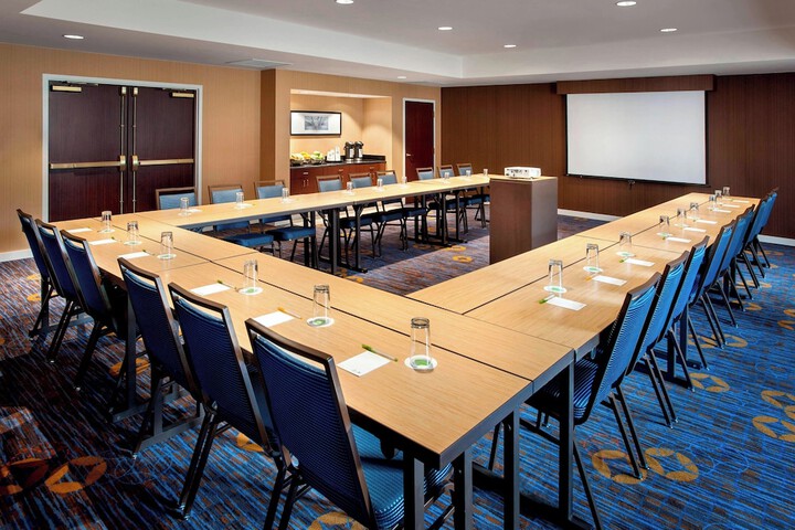 Courtyard by Marriott Parsippany