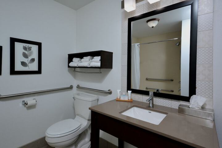 Country Inn & Suites by Radisson Asheville West near Biltmore