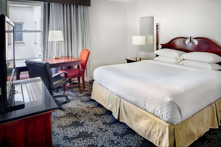 Room 21 of 69