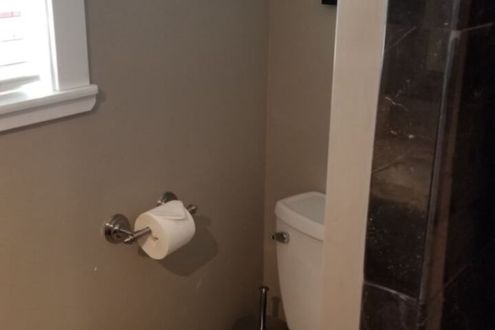 Room 173 of 245