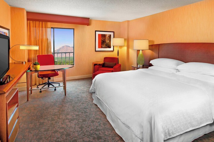 Room 10 of 29