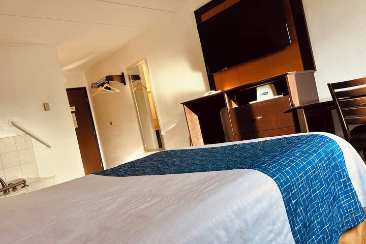 Room 60 of 95