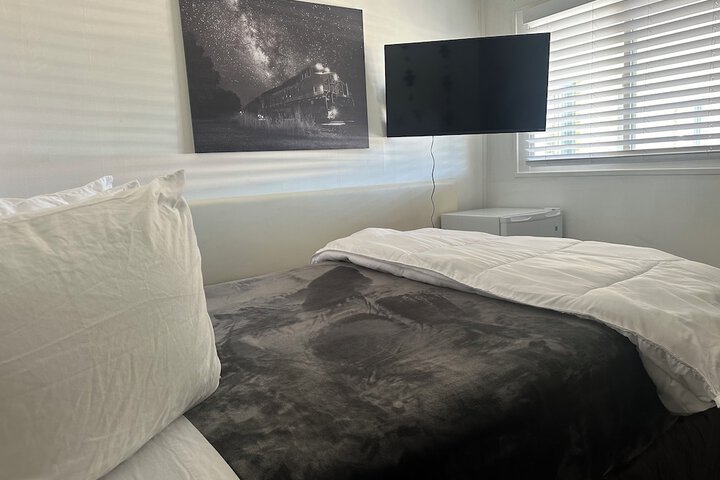 Room 10 of 25