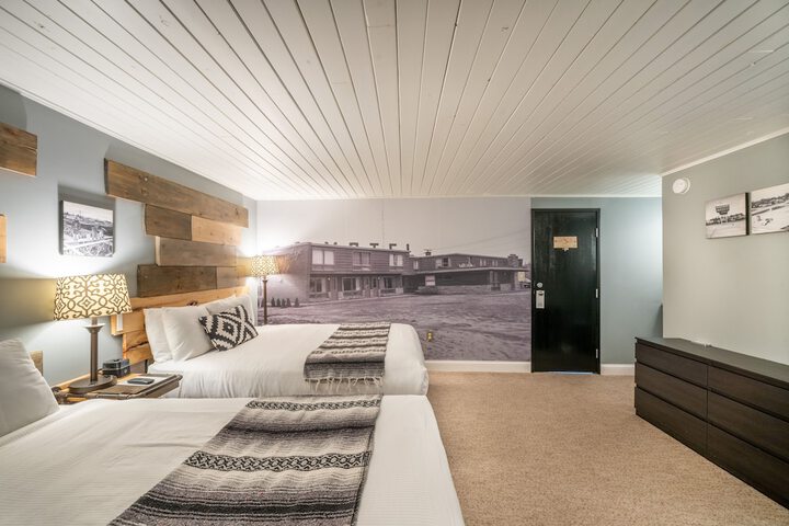Room 30 of 38