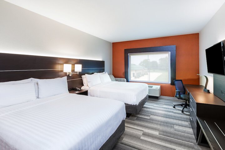 Room 18 of 41
