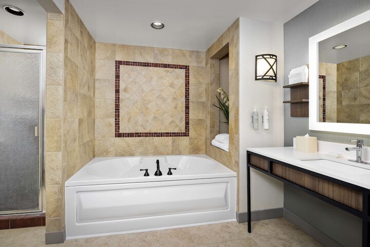 Room 10 of 31
