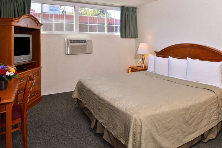 Room 20 of 24