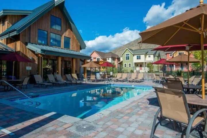 2BD Sweetwater Condo - Community Park Pool + Hot Tub