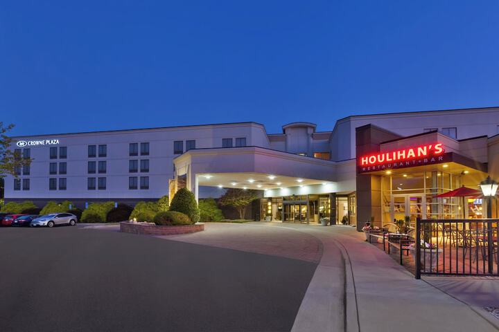 Hotel 18 of 139