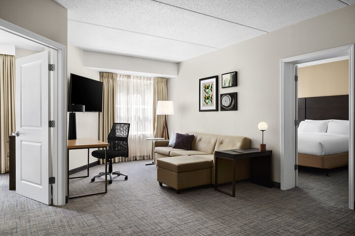 Room 14 of 23