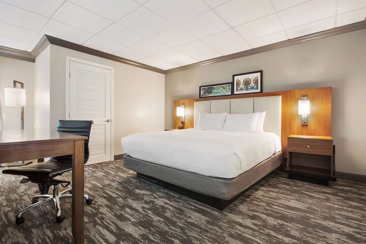 Room 26 of 46
