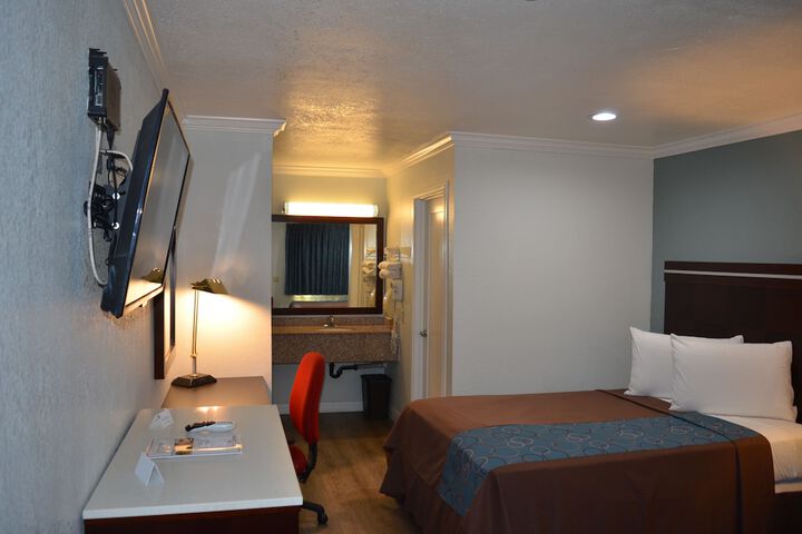 Room 45 of 46