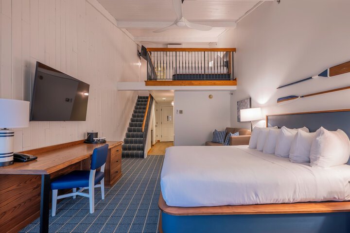 Room 44 of 91