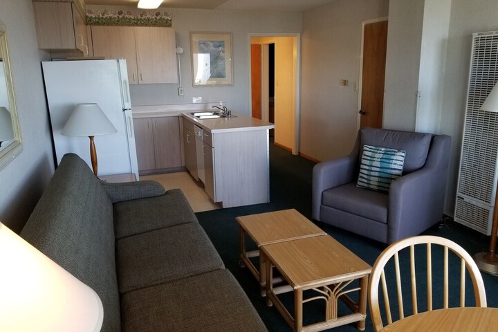 Room 176 of 229