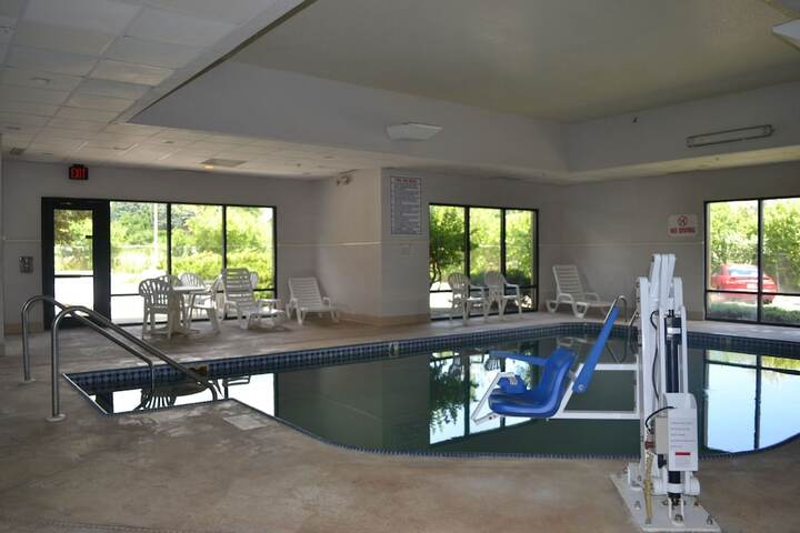 Pool 12 of 64