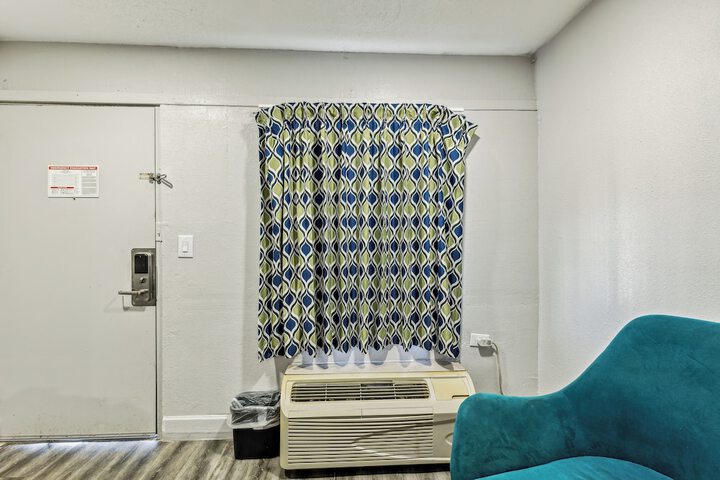 Room 31 of 37