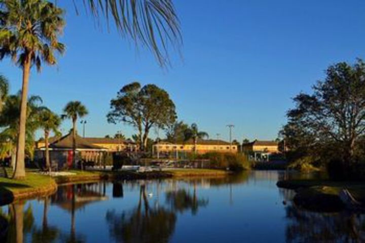 The Palmer Inn & Tennis Club