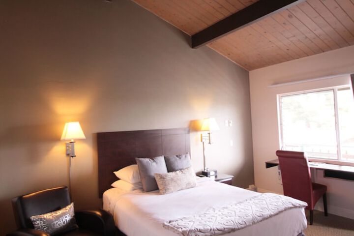 Room 17 of 42