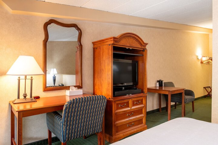 White River Inn and Suites