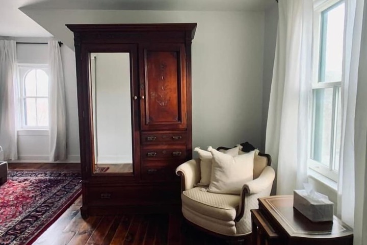 Room 77 of 113