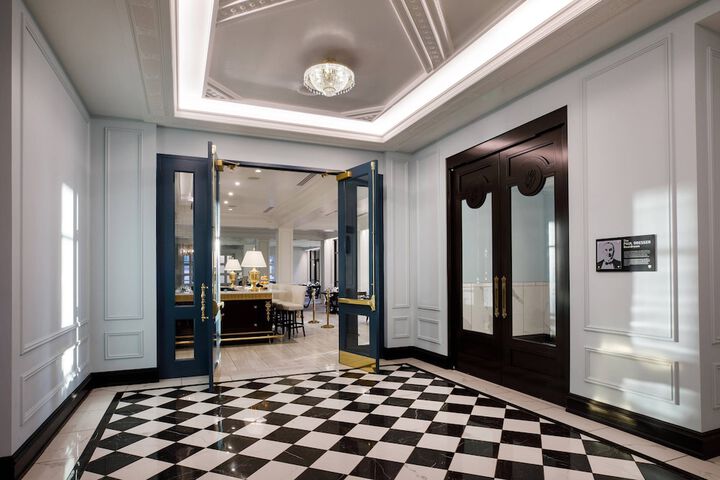 Hotel Carmichael Autograph Collection