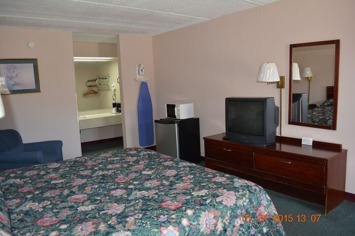 Room 18 of 38