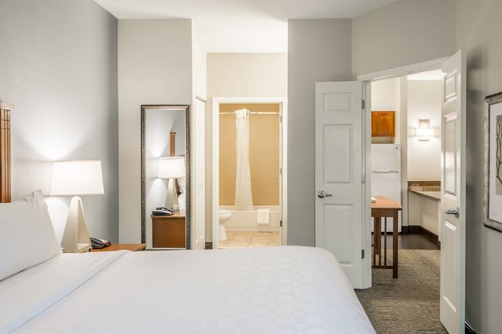 Staybridge Suites Kansas City - Independence by IHG