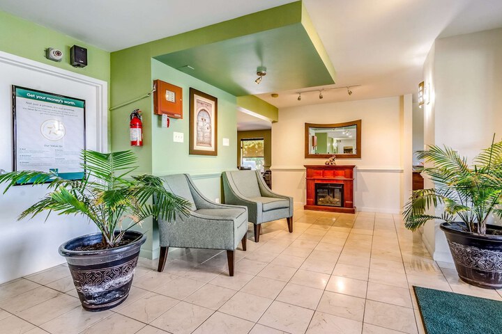 Quality Inn & Suites Creedmoor - Butner