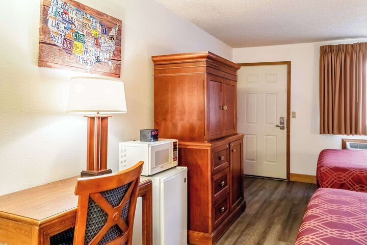 Room 19 of 58