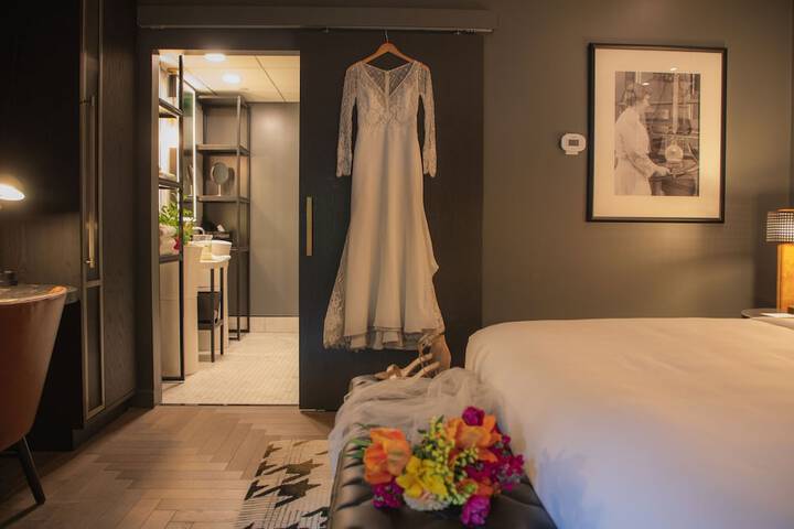 Room 43 of 79