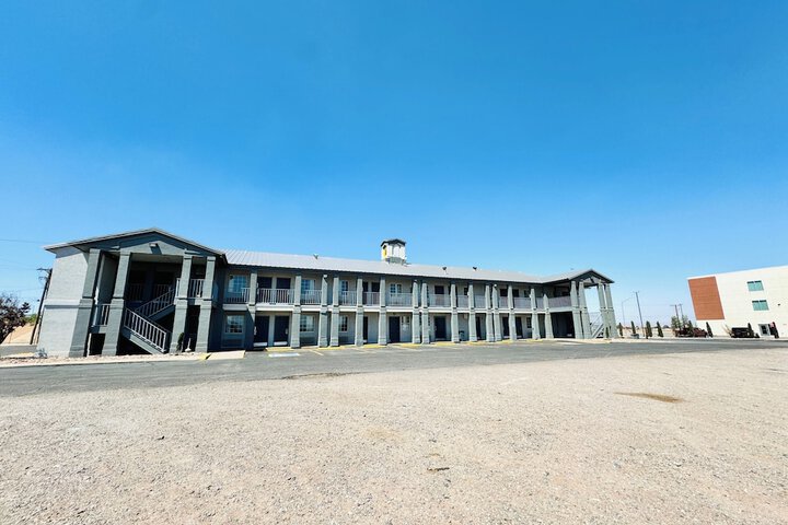 Hotel 6 of 40