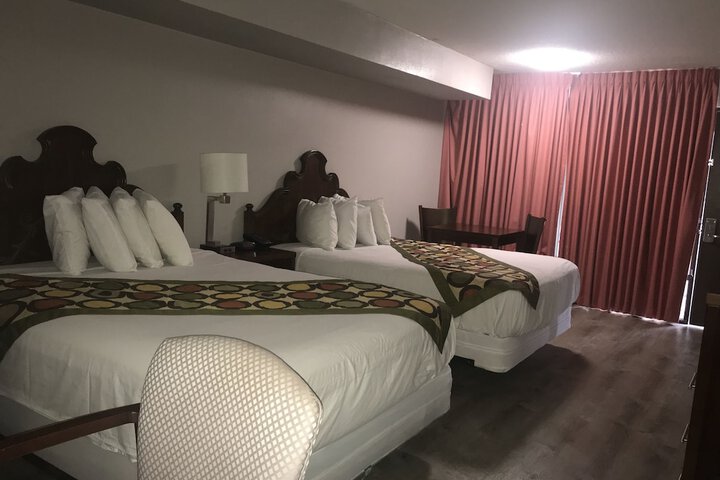 Room 16 of 35